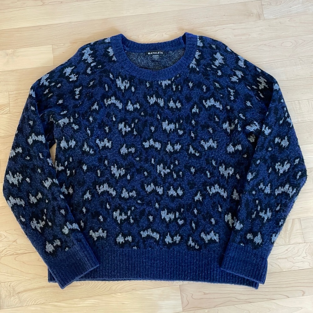 Athleta sweater size S